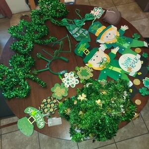 St. Patrick's Day Party Decoration Set - Green and Gold